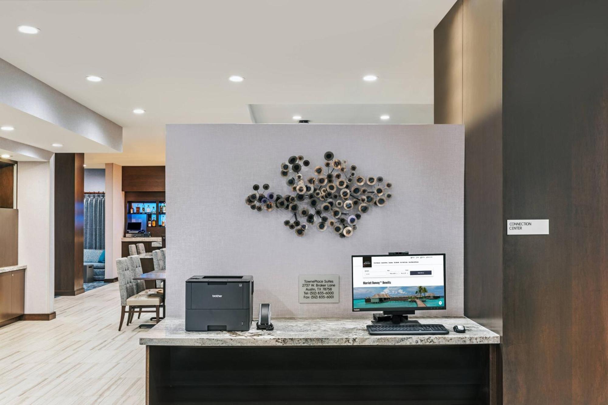 Towneplace Suites By Marriott Austin Northwest The Domain Area Bagian luar foto